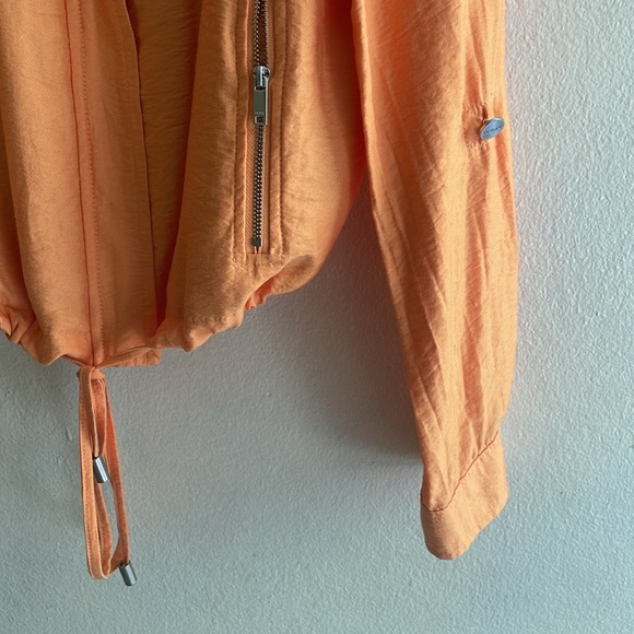 Satin jacket - Picture 3 of 4